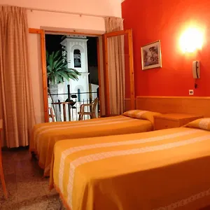 https://coral-lestartit-17258.catalonia-hotels.com
