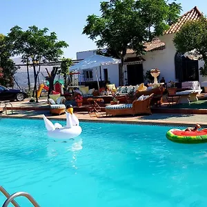 Сasa de vacaciones Casa Rural Los Naranjos Piscina Y Pista Tenis Privada